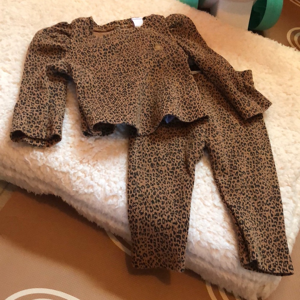Baby gap Leopard waffle set -  size 6-12mo